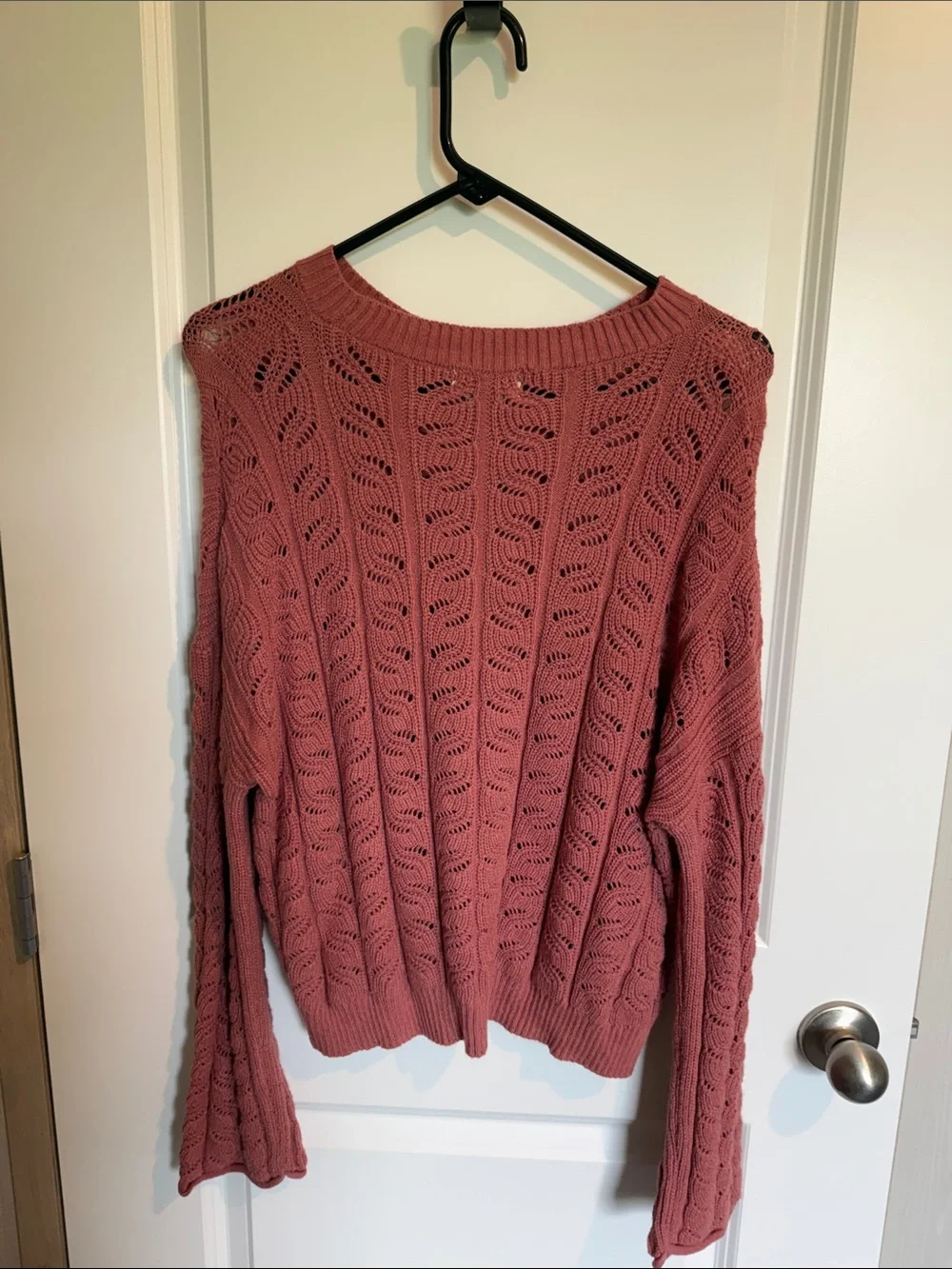 Open-Knit Scoop Neck Sweater in Rosewood